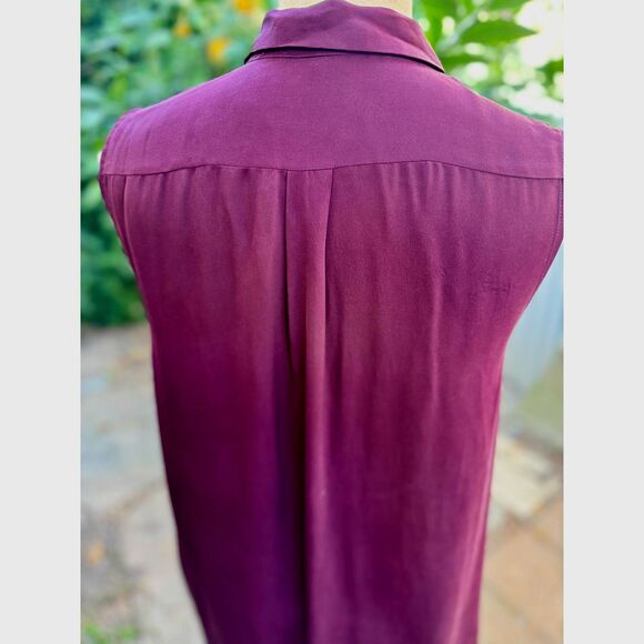 J. Crew 100% Silk Burgundy Red Classic Sleeveless Button Down Blouse Top Size 8 - Picture 6 of 7